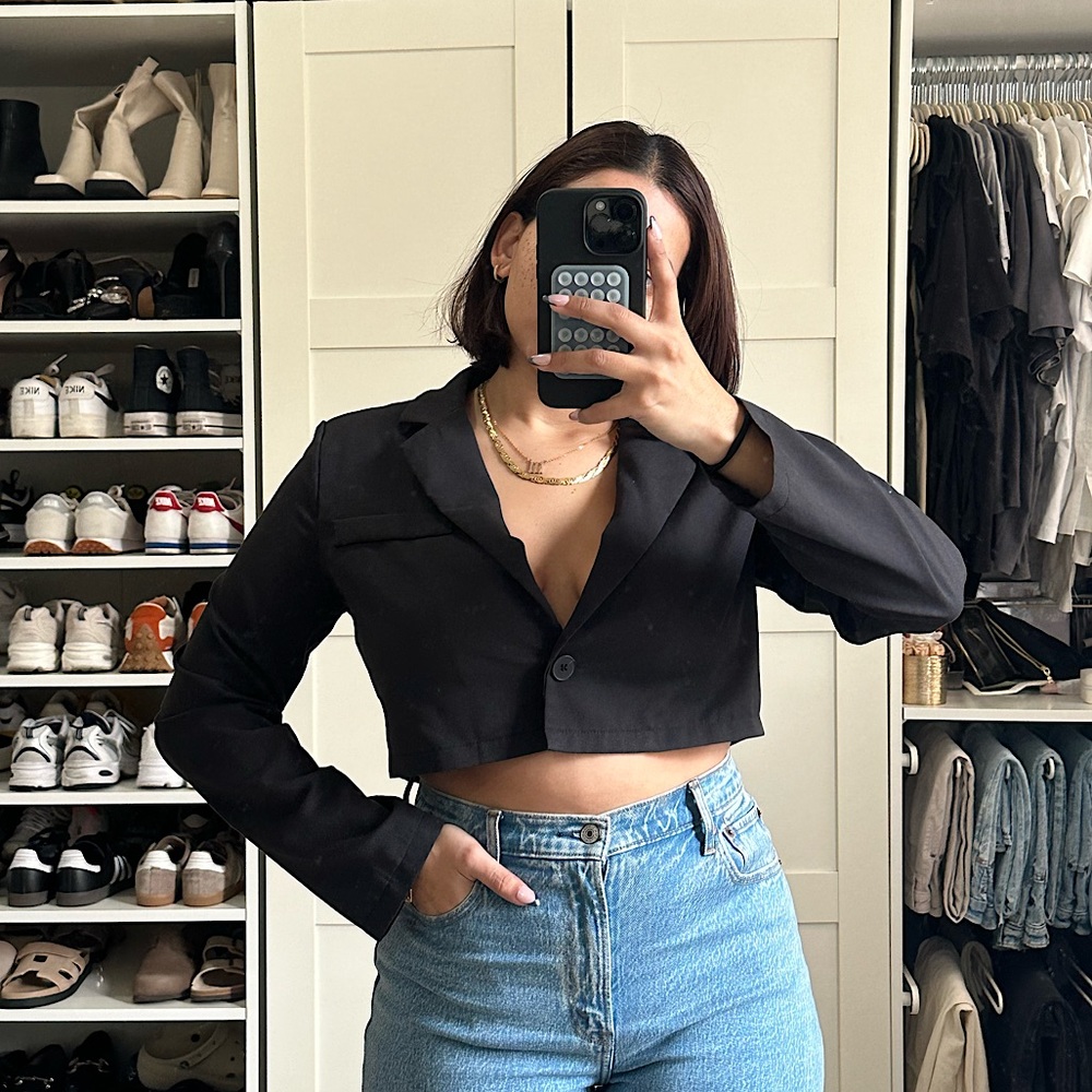 SHEIN Cropped Blazer